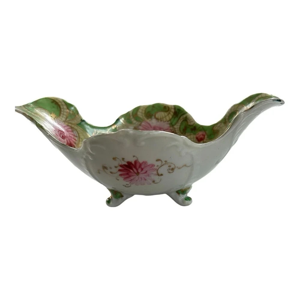 Fluted 4 Footed Bowl Nut‎ Dish Hand Painted unmarked vintage